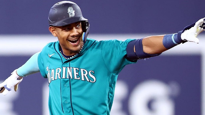 Seattle vence a Boston, J-Rod logra primer hit de oro.-