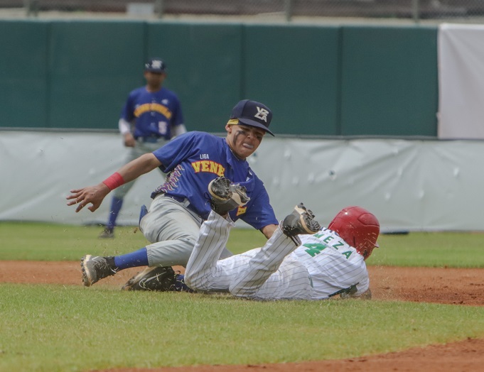 Venezuela sorprende a México y es con RD finalista Serie del Caribe Kids