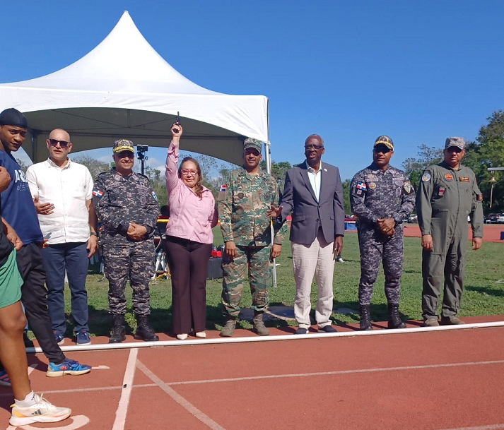 Pérez y Rodríguez, establecen récords nacionales, ERD lidera atletismo militar