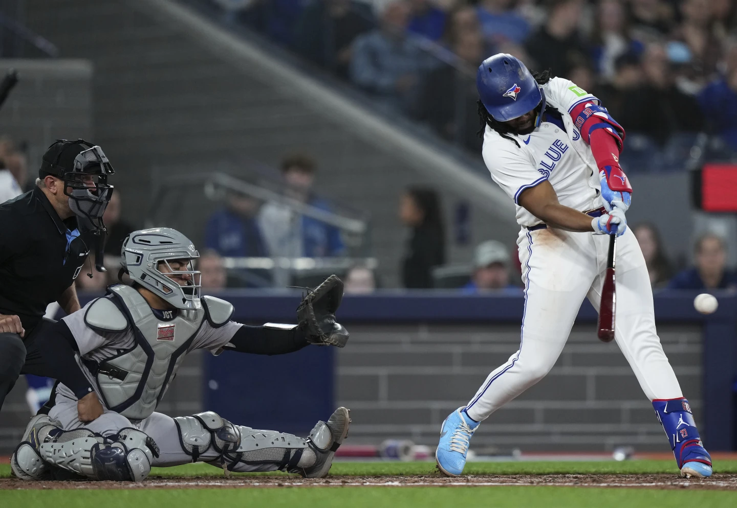 Toronto vence a los Yankees, Mets a Piratas. Guerrero de 3-2, 2CE