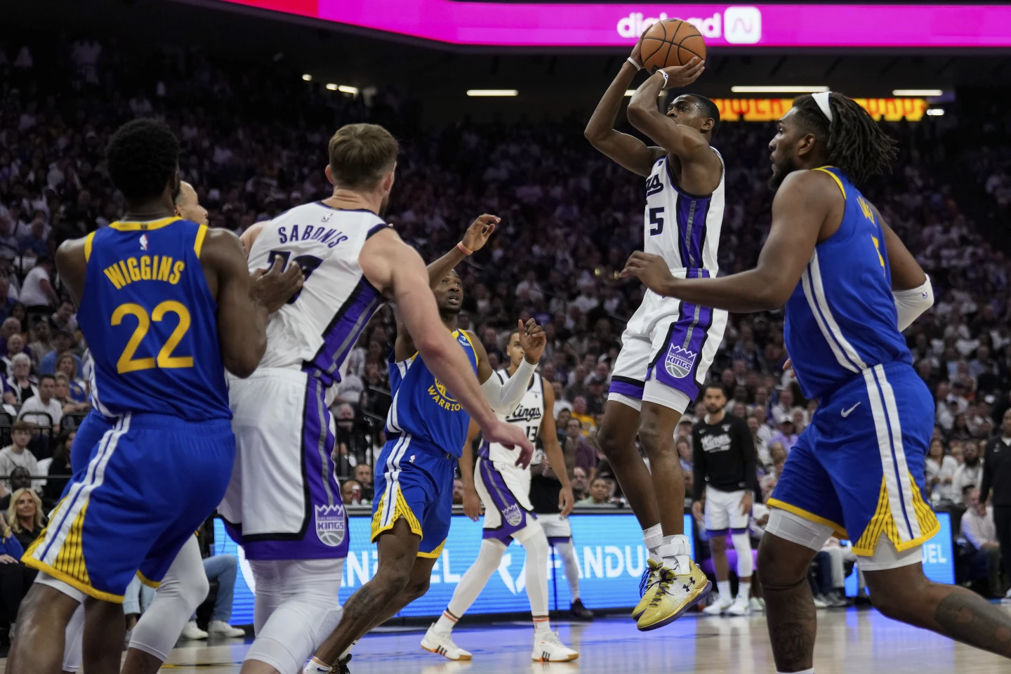 Los Kings eliminan a los Warriors y se enfrentarán a los Pelicans por un lugar en los playoffs