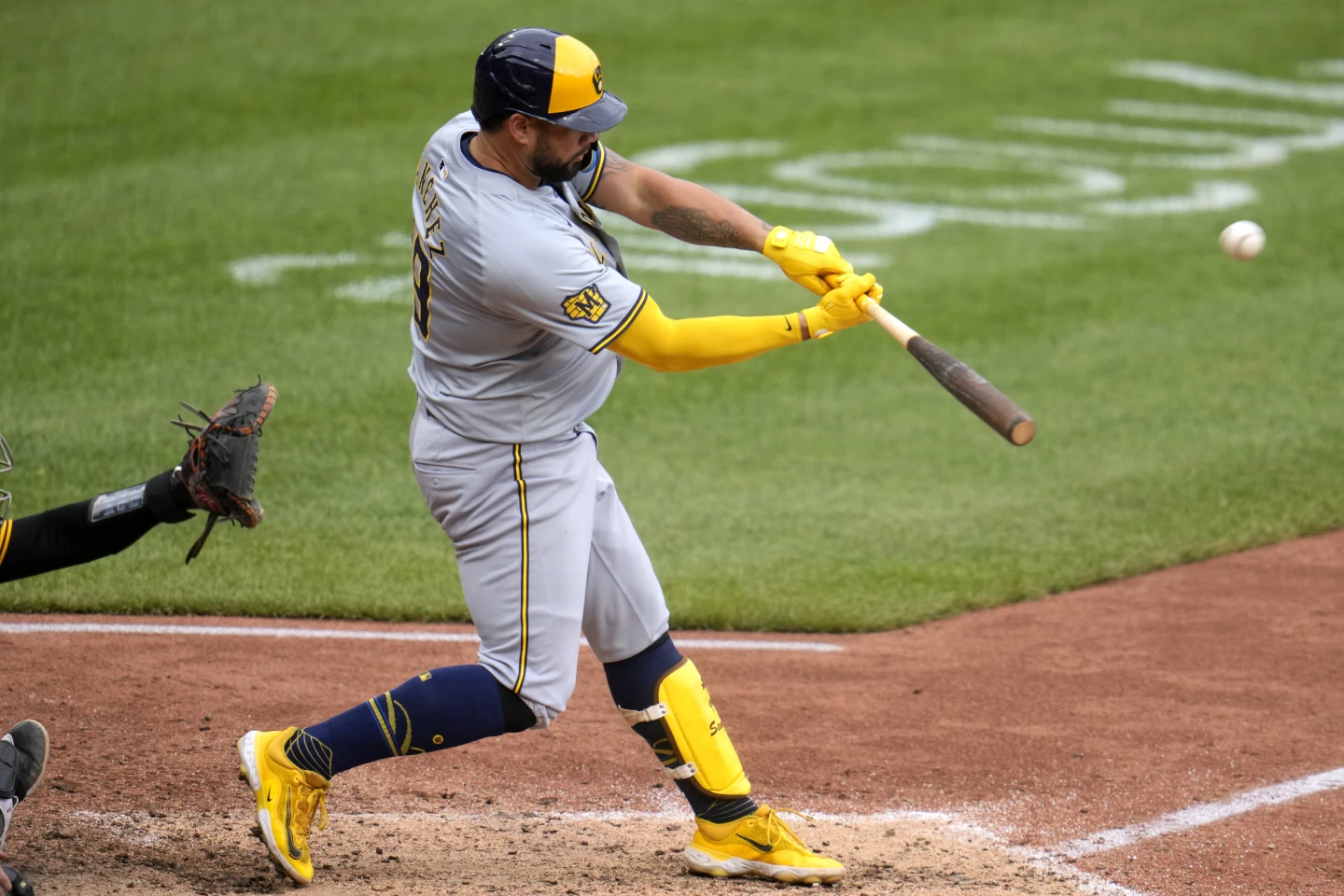 Cerveceros, Seattle y Oakland ganaron. Sánchez HR, Castillo ganó J-Rod 3-2