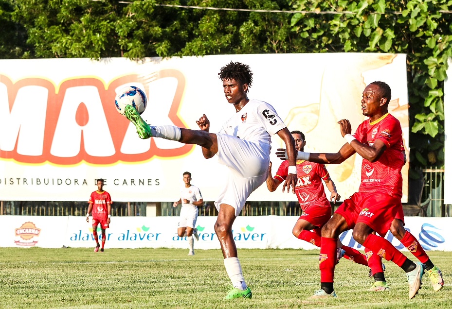 Cibao FC y Vega Real igualaron sin goles en la LDF 2024​