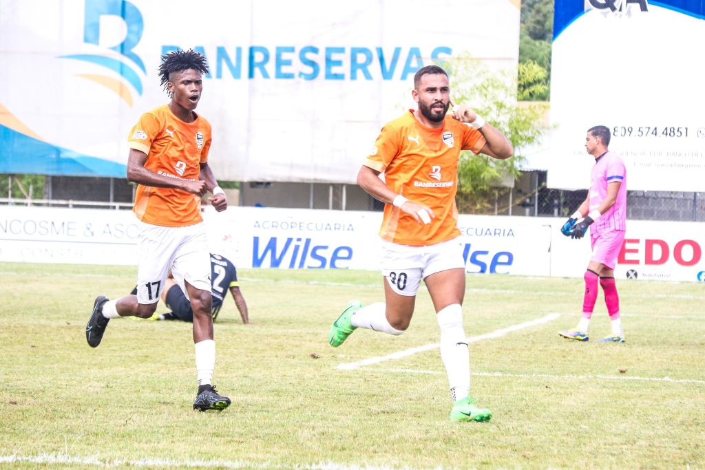 Cibao FC derrota a Moca FC y sigue aferrado a la cima de la LDF