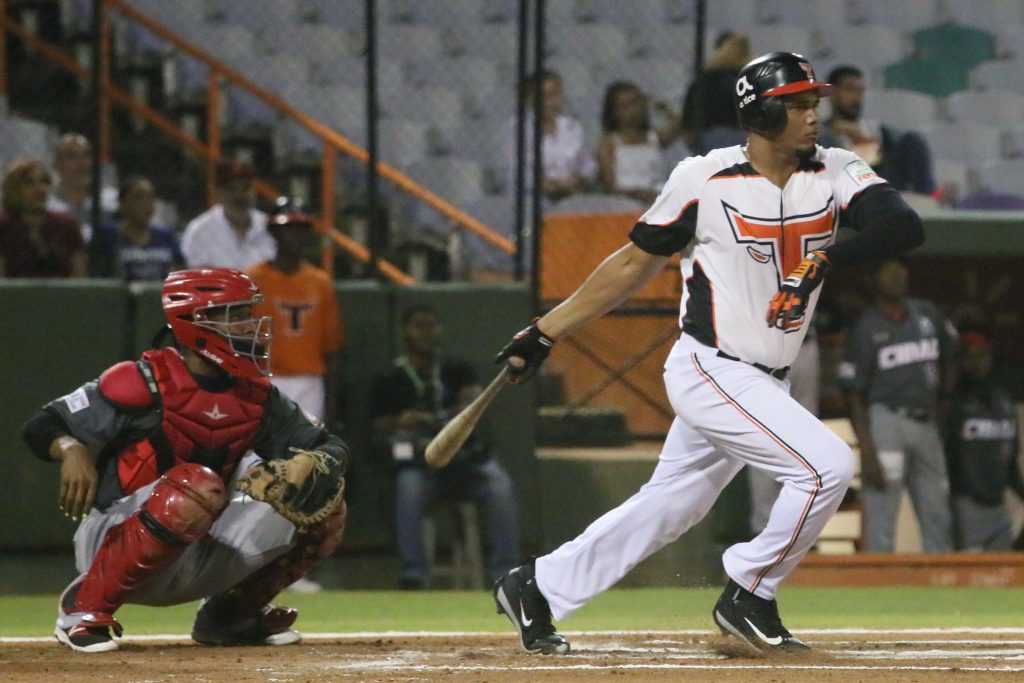 Jeimer Candelario regresa a los Toros como agente libre