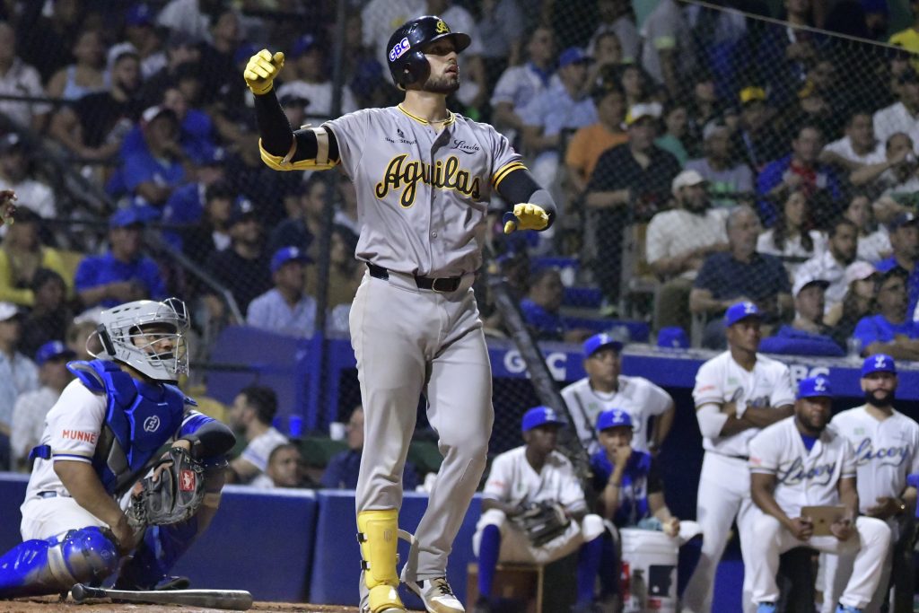 Solo tres cácher han ganado el título de bateo en LIDOM, todos aguiluchos JC Escarra es el último (3 de 3)