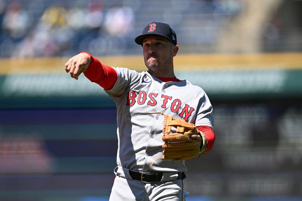  Alex Bregman sufre lesión y estará fuera por tiempo indefinido