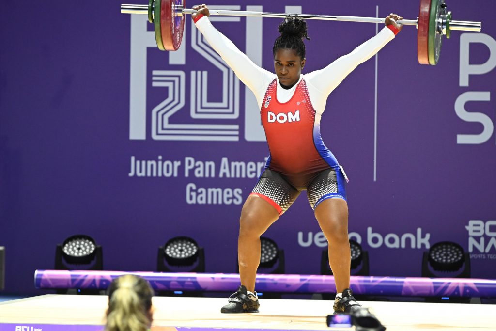 Panamericano Junior: RD lugar 18.º lugar, 8 medallas total. Brasil ganó el evento,Usa segundo, Colombia tercero.