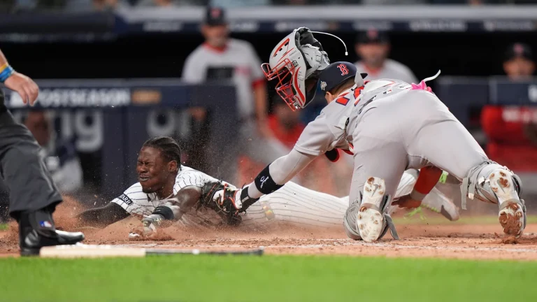 Yankees fuerzan el Juego 3 con victoria 4-3 sobre Boston; Jazz Chisholm Jr. marca la diferencia