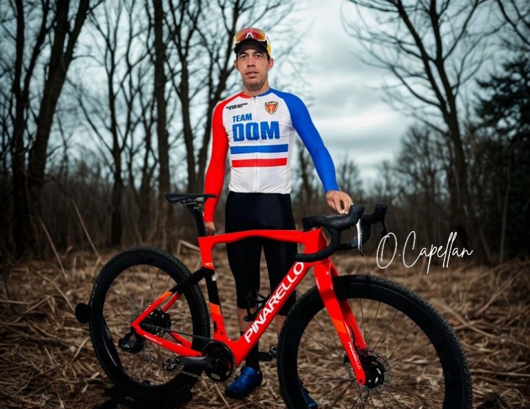 Osvaldo Capellán representa RD en ciclismo en USA