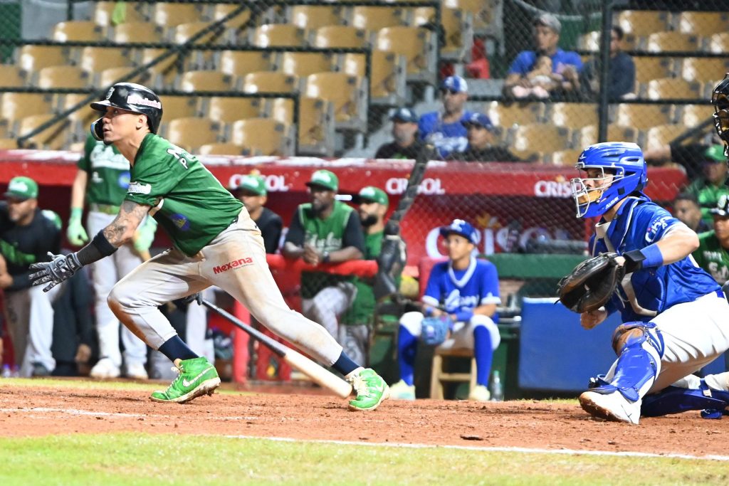 Las Estrellas se levantan y derrotan al Licey