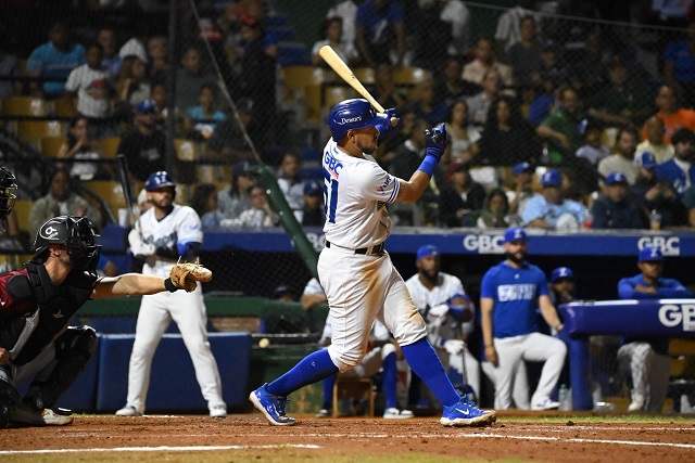 Sencillo de Adames deja en el terreno a Gigantes. Licey ganó tercero corrido