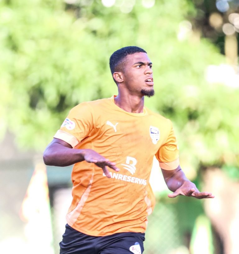 Cibao FC vence a Salcedo con gol de Elián López
