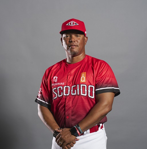 Leones anuncian cambios en su cuerpo técnico. Ramón Santiago será dirigente interino