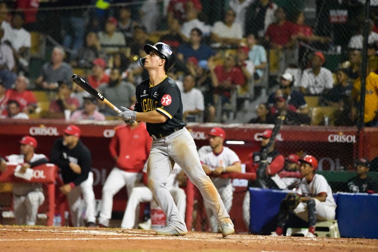 Águilas ganan primero, pero el Escogido responde y divide la doble cartelera en el Quisqueya