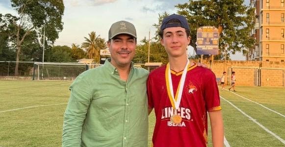 Carlos Manuel Gutiérrez, un lince de15 años que destaca en el futbol colegial