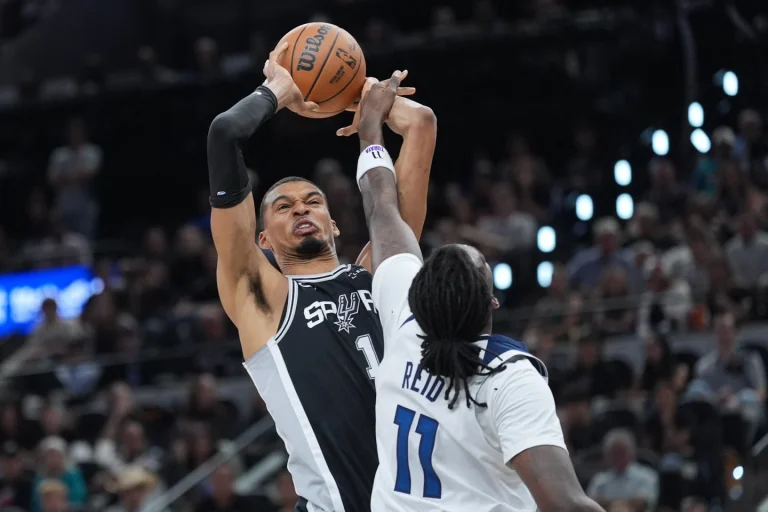 Wemby brilla en su regreso y pone a los Spurs 3-2 sobre los Timberwolves