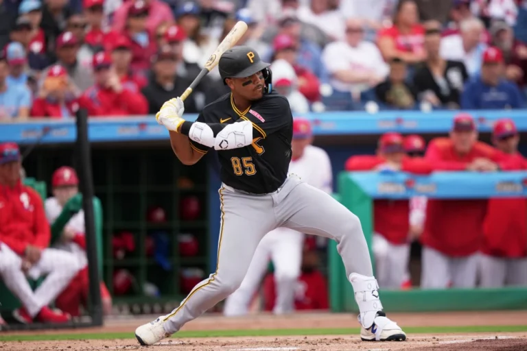 Los Piratas suben al prospecto en racha Esmerlyn Valdez