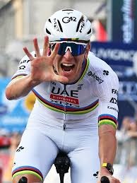 6 grandes españoles que se hicieron famosos a base de pedalear.