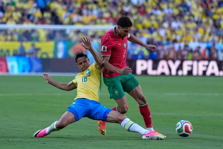 Brasil reacciona y empata 1-1 ante Marruecos en su debut mundialista, impulsado por gol de Vinícius Júnior