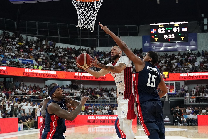 Estados UnidoS remonta y vence a Dominicana en Tercera Ventana Clasificatoria Copa Mundial de Baloncesto