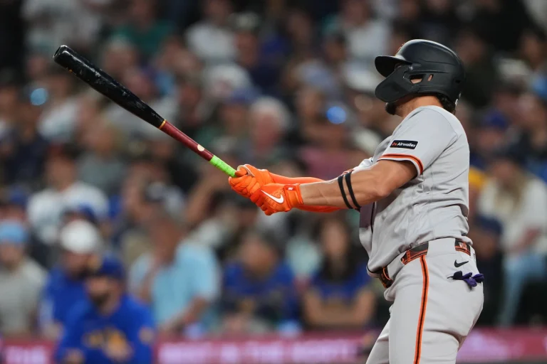Adames conecta su séptimo grand slam y Roupp lanza siete entradas en blanqueada de los Gigantes sobre Seattle
