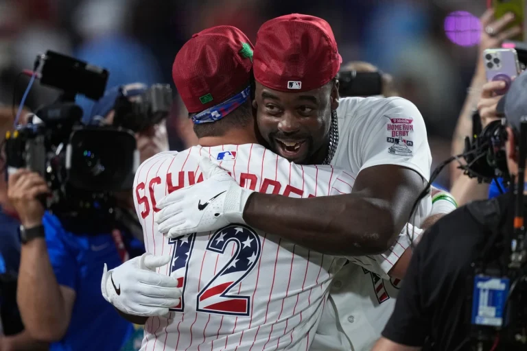 Jordan Walker arruina la fiesta de Kyle Schwarber y remonta para ganar el Derby de Jonrones