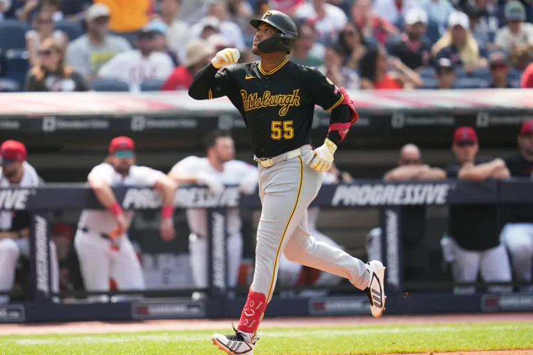 Destacan a Esmerlyn Valdez por mantener un sólido inicio en las Grandes Ligas con los Piratas