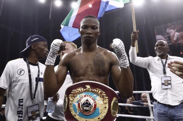 Asesinan a tiros frente a su casa a excampeón mundial de boxeo