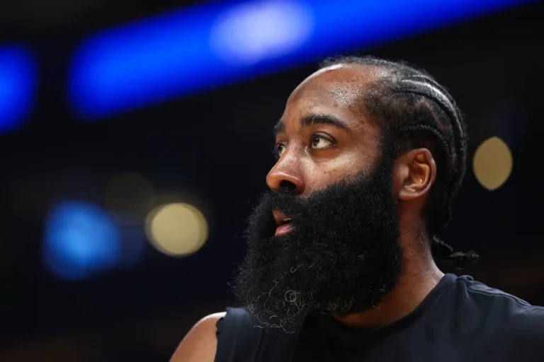 Harden seguirá con los Cavaliers por tres temporadas
