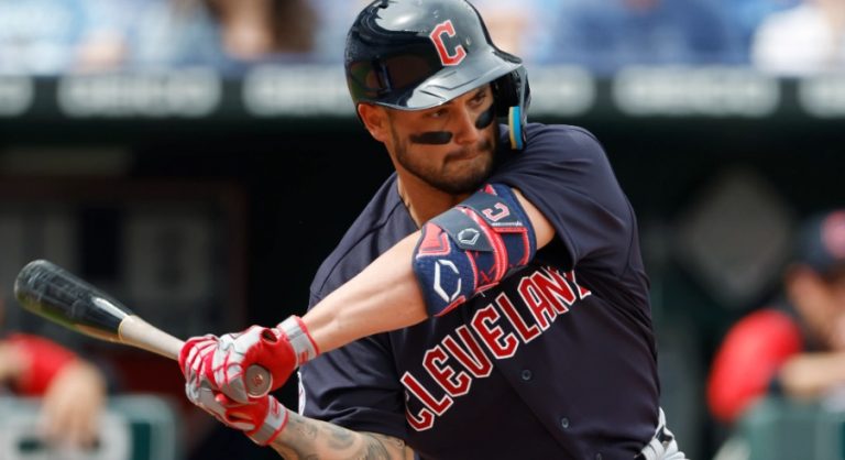 El catcher Bryan Lavastida se une a Tigres del Licey como refuerzo