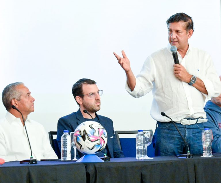 Reebok se pone la camiseta de la Sedofútbol y apuestapor el futuro del fútbol dominicano