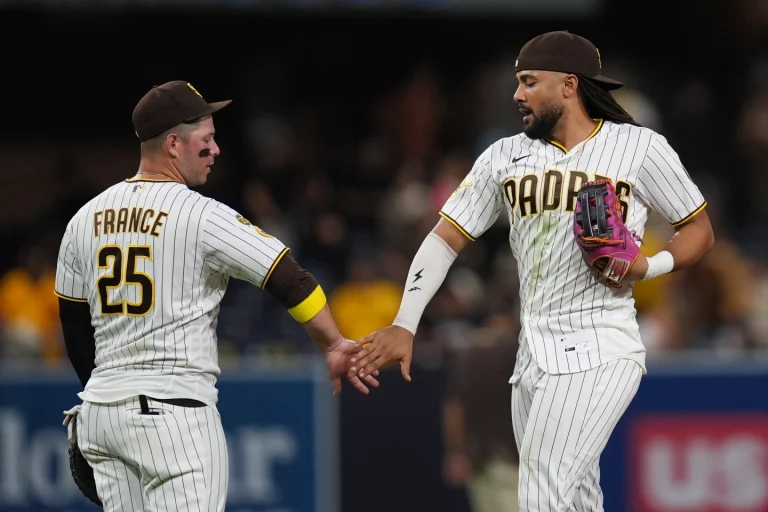 Rays, Dodgers, Yankees y Cerveceros ganan juegos claves en MLB. Todos resultados del martes