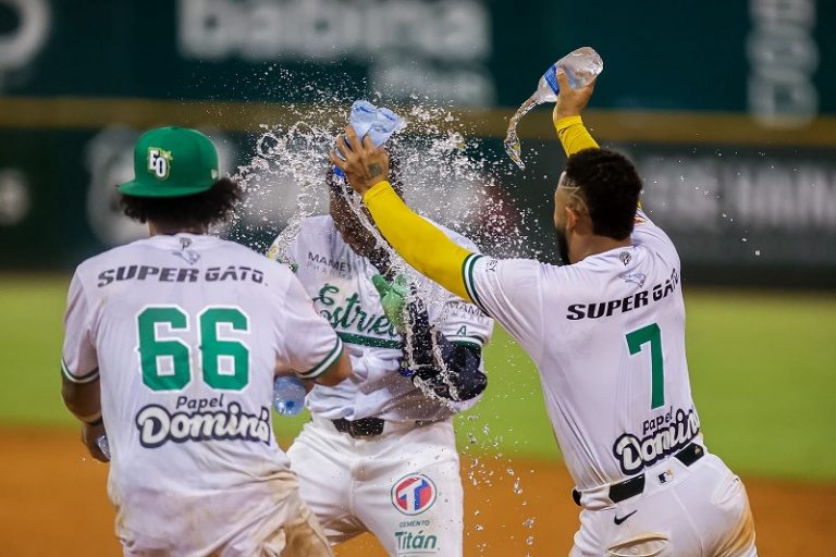 Las Estrellas dejan en el terreno a los Gigantes del Cibao