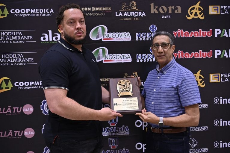 Bonifacio y Aro ganan premio Águila de la Semana