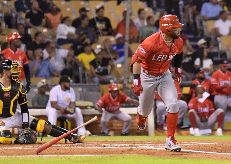 Marmolejos logra noche perfecta en cuatro triunfo rojo al hilo