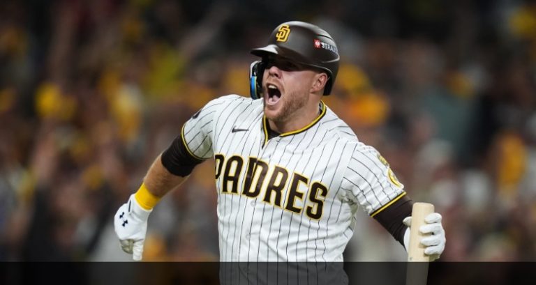 Padres barren a los Cubs y avanzan a la Serie Divisional