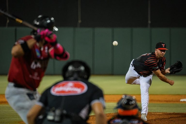 Ronny Simón jonronea y Toros blanquean a Gigantes para cortar racha de cuatro derrotas